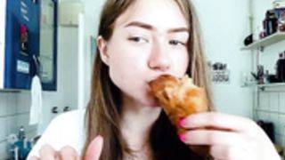 strawberryjamx eating porn. like eating food, that's it