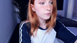 Pocketrocket_ fucks herself