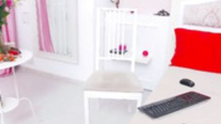 LikableAmelia speak Romanian