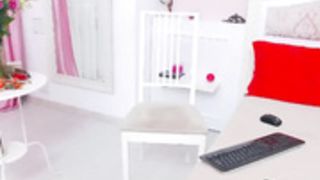 LikableAmelia speak Romanian