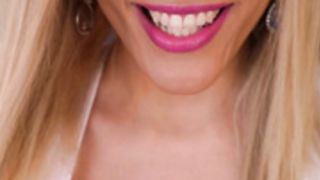 Amber Alena has incredibly big tits