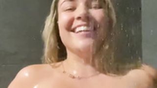 Jem Wolfie Shower