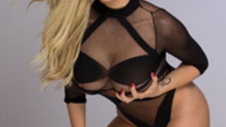 Gisele is sexy and she knows it