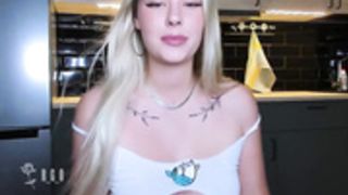 8a8y sits, nothing happens, 21k people watches