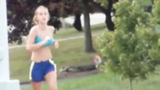 Teen Bouncy Titties