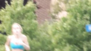 Teen Bouncy Titties