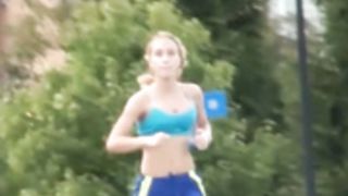 Teen Bouncy Titties