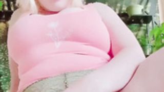Marshmallow Maximus - Dildo riding