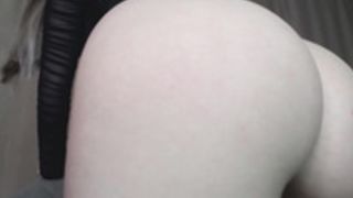 cute18cute naked doggy