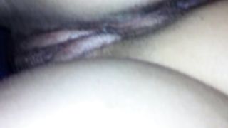 Jouer avec l'anus de cet jeune maman francaise