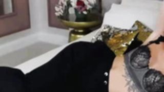 LJ model @r!@n@bennett chilling