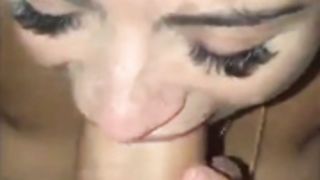 SofiaVictoria peteando