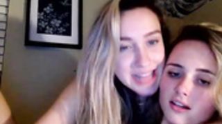 Princessbelleee GG Hot Lesbian Couple