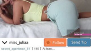 Miss_Julia twerk while sucking