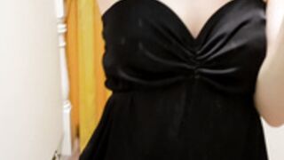 MissAlice_94 - Changing Room Striptease Bodytour