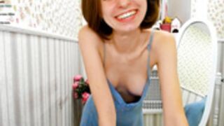 Jesse_Coy_ downblouse nipslips 2 on 29 Aug 2021