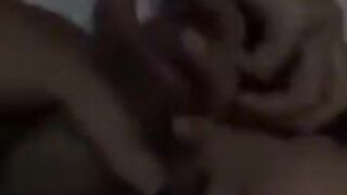 Pinay sarap na sarap sumubo