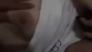 Pinay sarap na sarap sumubo