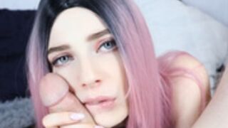 Little Reislin - Beautiful Blue Eye Contact