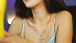 ariana grande sucking an banana peel