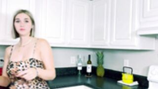 Spencer Nicks - Try On in the Kitchen