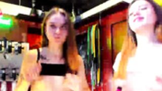 dirtypub webcam show 2021-07-24_07-32-27_165