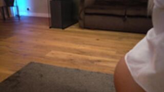 Aalliss showing her beautiful side ass a