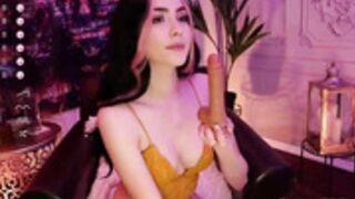 Emilygrey_  2021-09-12 10_17