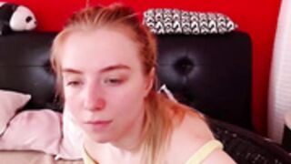 MellCarter - 21 05 15 - Sleepy Mell Inserts Lush Vibe