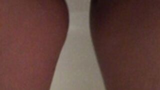 Aaliyah Love Shower Pee