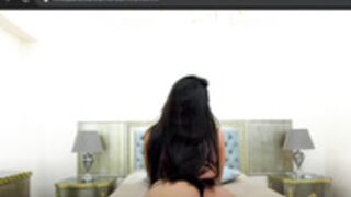 KoralineSmith ass slap