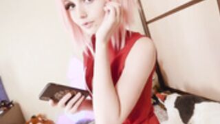 Sakura gives Naruto some ass (literally)