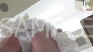 【Cos☆ぱこ】μ'sお花編ことりコスをJDちゃんで！教室シチュで教卓＆机角オナ！