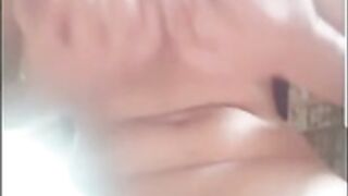 Super Tetas modelo desconocida