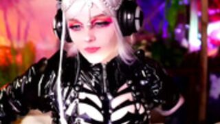 F4!T|-|_C|-|4|\| 2021-10-08_19-25-44_81101