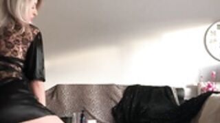 New Tumbl - Black Boot Strip