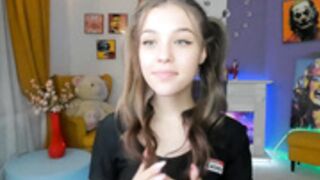 amy_haris 2021-10-01 21:18 (nn, naughty teacher)