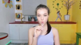 amy_haris 2021-10-02 18:07 (nn, stretching)