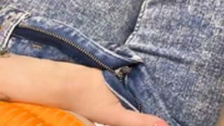 wet__bunny public show squirt