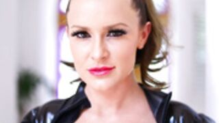 Bodysuit Bomshell - Carrie Lachance