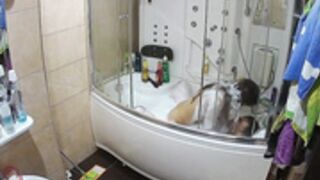 Voyeur-House - Altera Andre hot bathroom