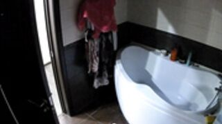Voyeur-House - Dylan Kylara bathroom sex