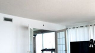 Karo Lynn fit muscles