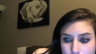 KerriKing She Fingers Herself Myfreecam Girl