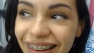 Abril and Joan facial