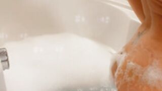 TheAllieRae Bubblebath