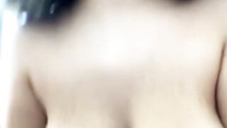 Hoehuxtable dildoing and fingering pussy