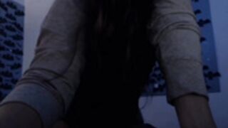 LadyMarceline shaves her pussy