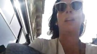 yogalola outdoor paris flash