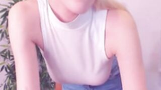 _Ericka_ wet tshirt + flash in public